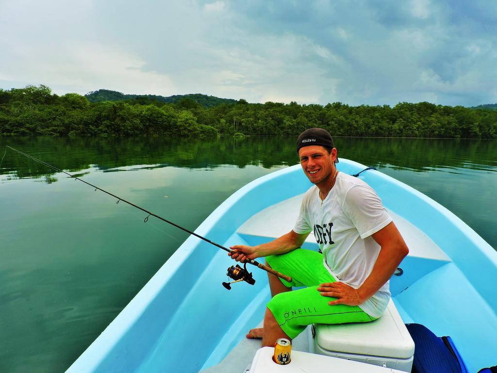 Fish Hook Marina Hotel Golfito Ngoại thất bức ảnh