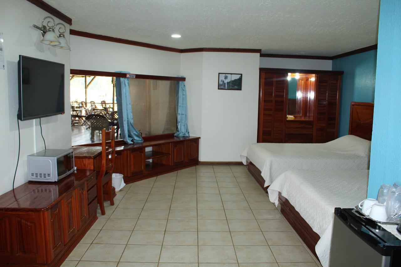 Fish Hook Marina Hotel Golfito Ngoại thất bức ảnh
