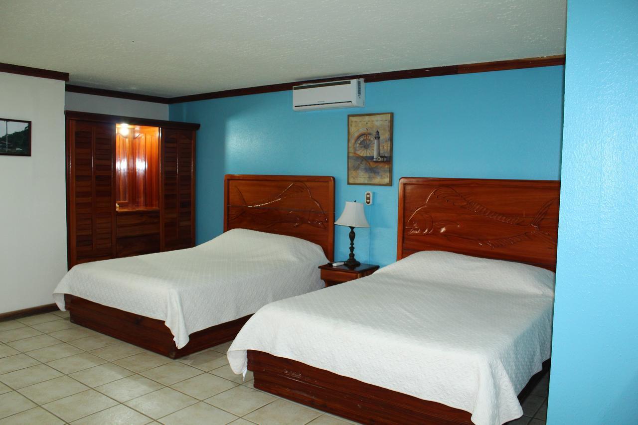 Fish Hook Marina Hotel Golfito Ngoại thất bức ảnh